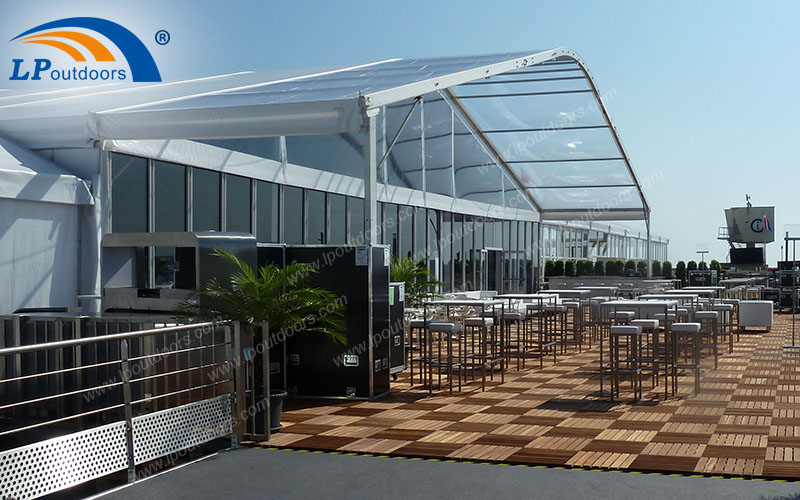 ¿Cómo podemos hacer Transparent Arcum Tent Convertirse en un restaurante al aire libre?